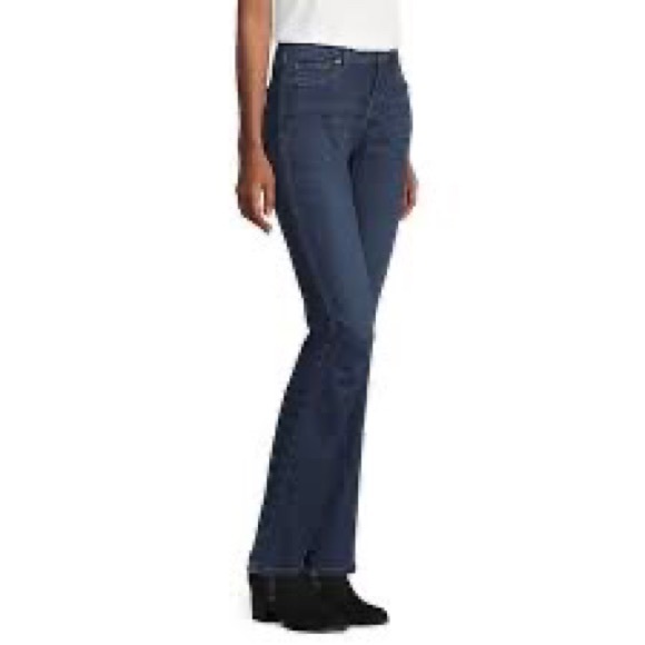 A.N.A. Bootcut Jeans, Size 4 - Picture 5 of 7